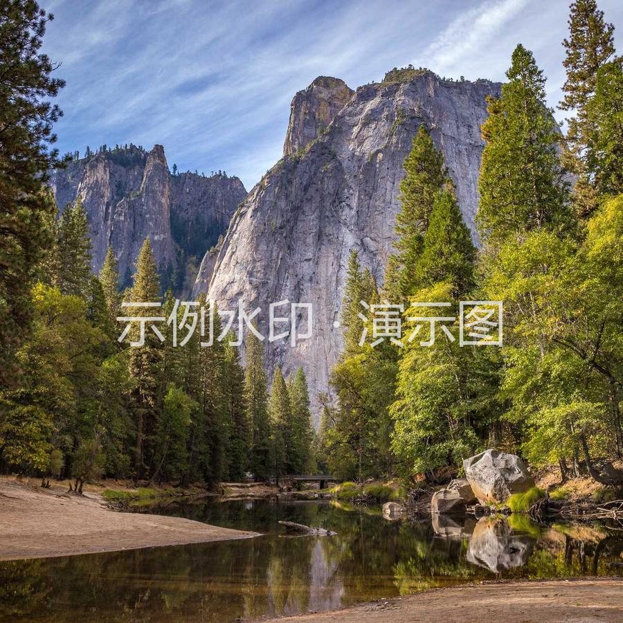 去水印示例 · 处理前